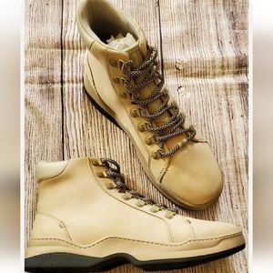 Rocket Dog Crims Hawley Faux Suede Boots Size 10